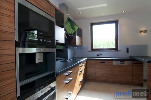 Kuchnie nowoczesne - Malus 