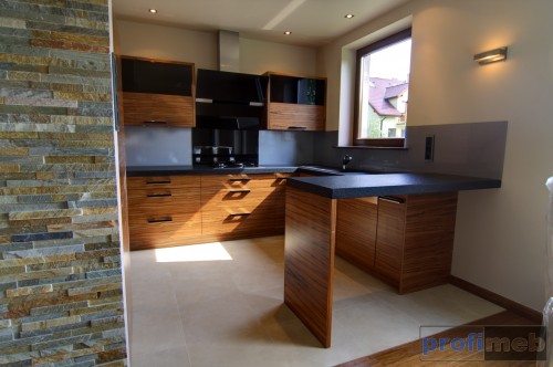 Kuchnie nowoczesne - Malus 